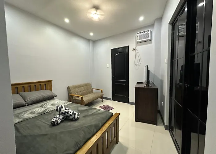 아파트 K And R Fully Furnished With Balcony 카카