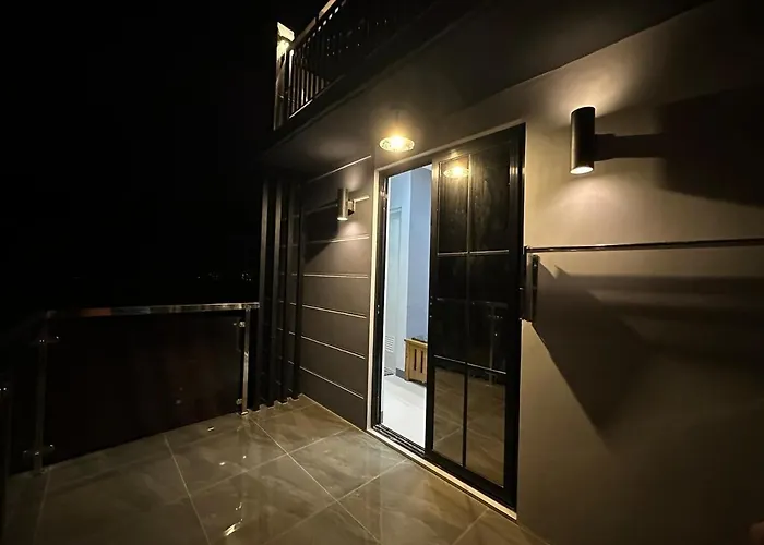아파트 K And R Fully Furnished With Balcony *